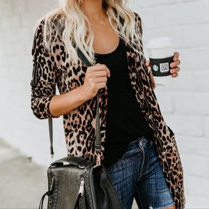 Leopard Print Long Sleeve Top Button Down Size Medium Pockets